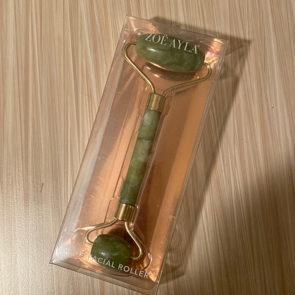 Jade Facial Roller